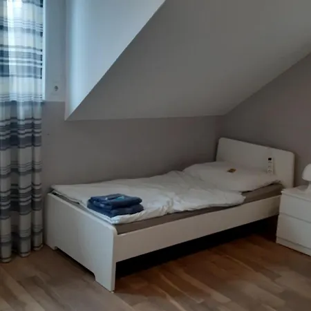 Mit 5 Einzelzimmern * Selm